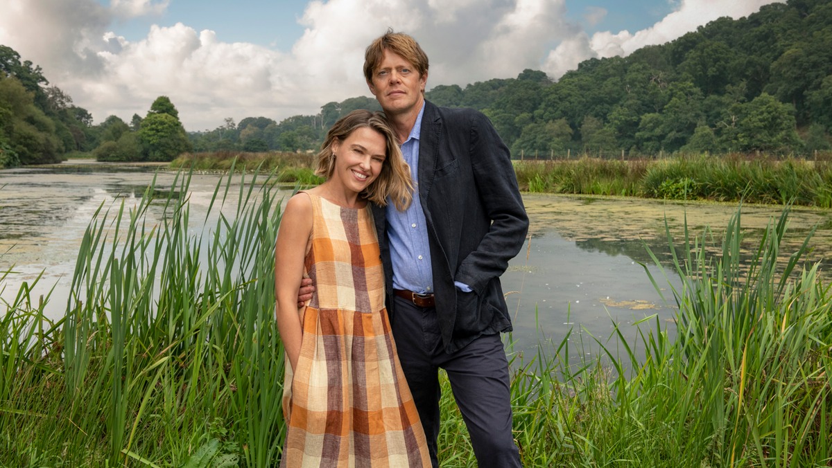 Sally Bretton to see Beyond Paradise and Not Going Out roles ‘collide’ in sketch